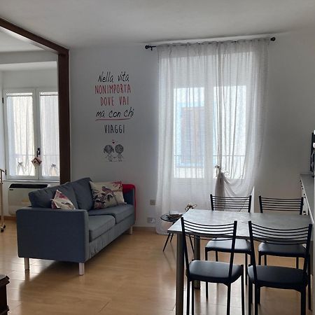洛韦雷Casa Mirella公寓 外观 照片