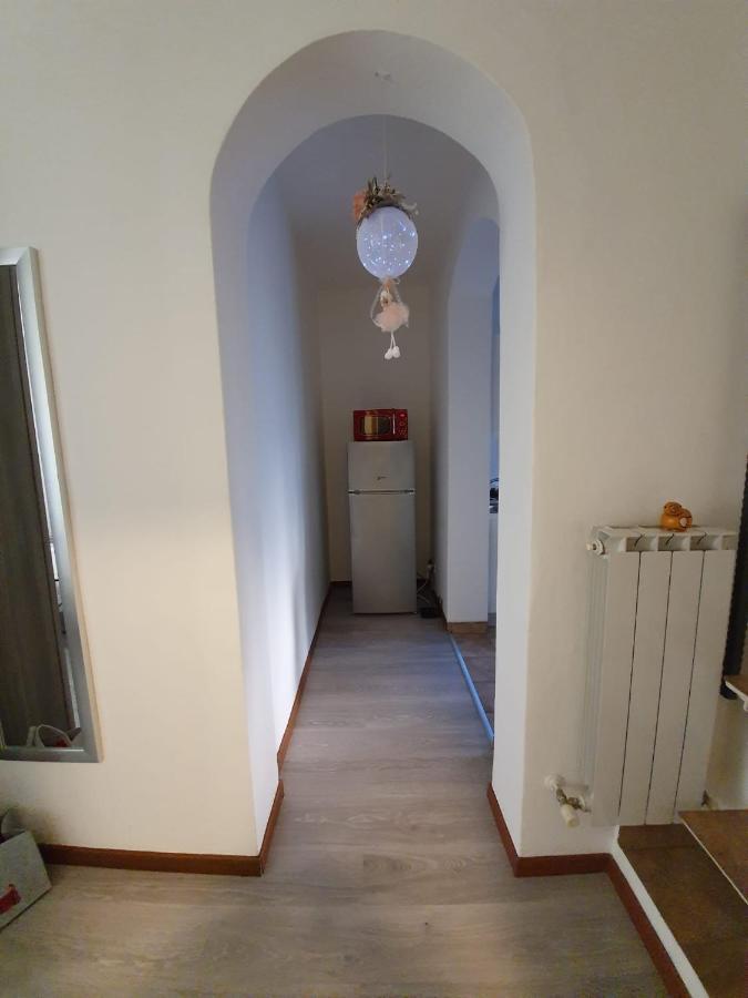 洛韦雷Casa Mirella公寓 外观 照片