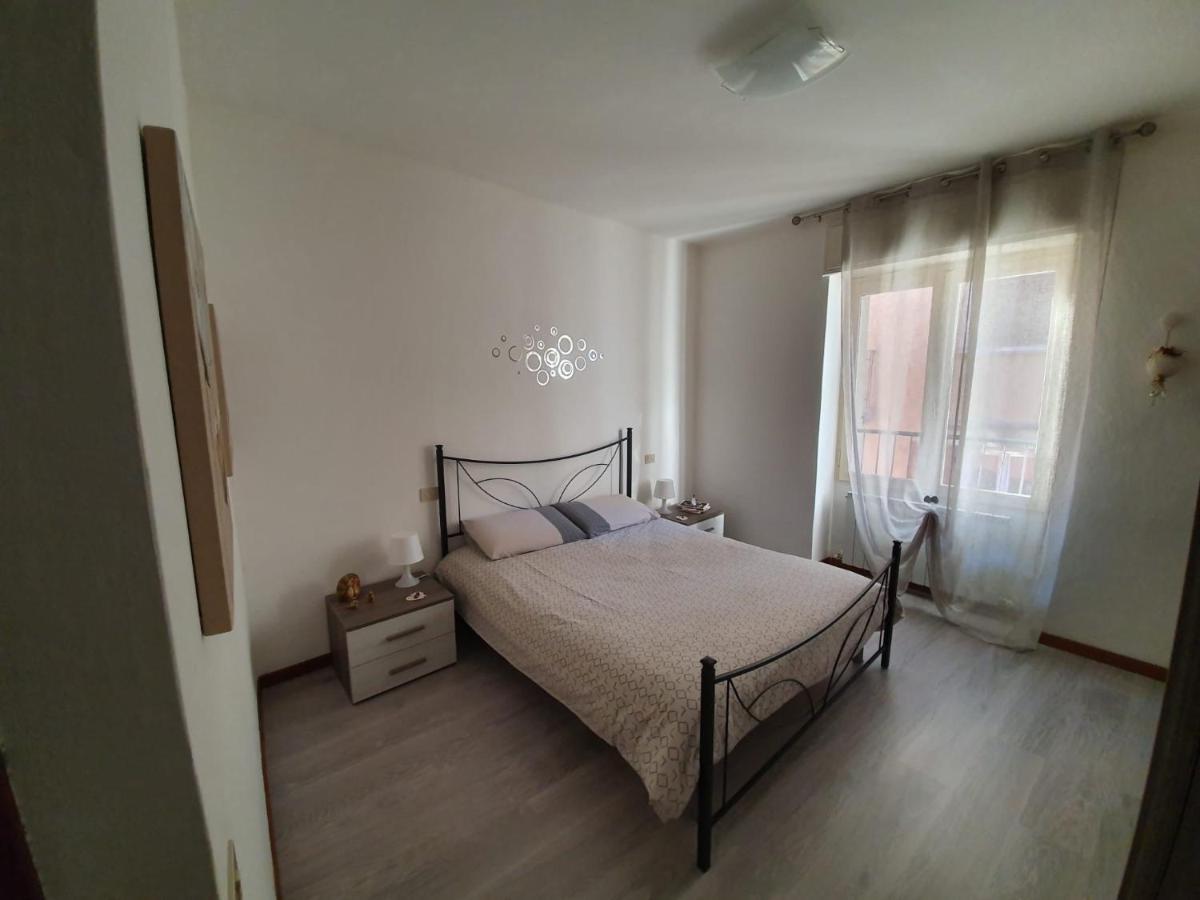 洛韦雷Casa Mirella公寓 外观 照片